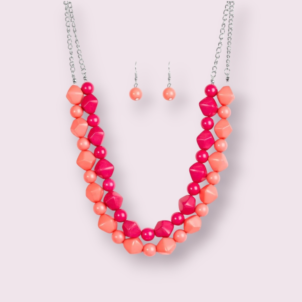 Vintage Elegant Pink and Red Beaded Necklace Set